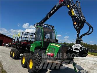 John Deere 810 E 集運機