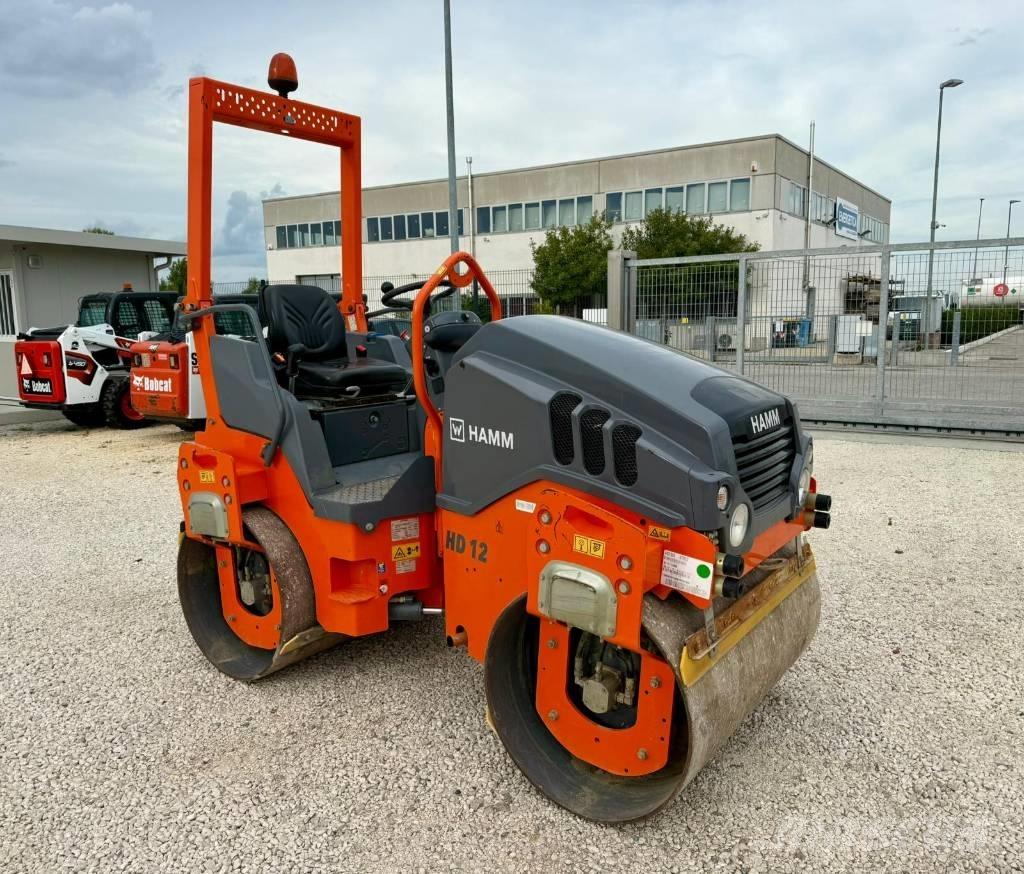 Hamm HD 12 雙輪滾壓機