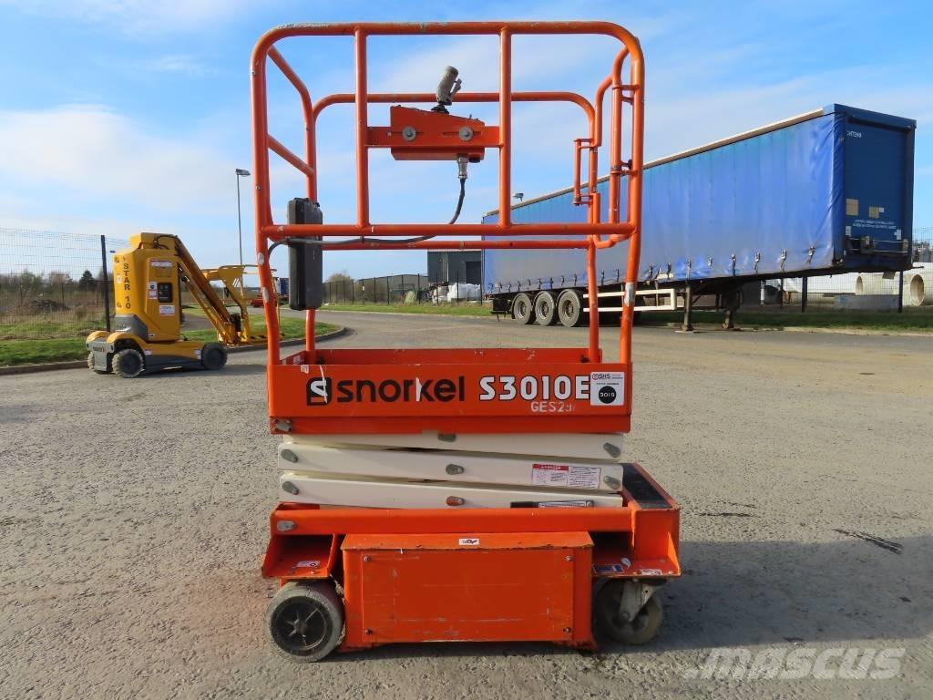Snorkelift S 3019 E 電動堆高機