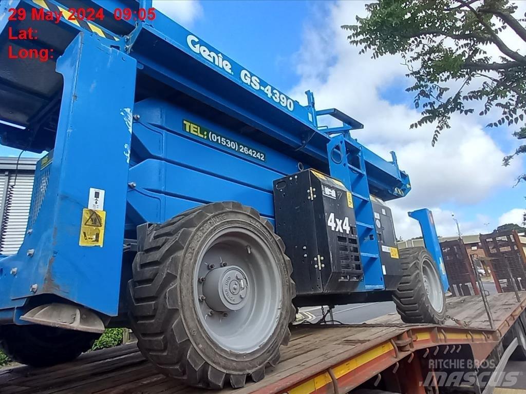 Genie GS 4390 剪式升降機