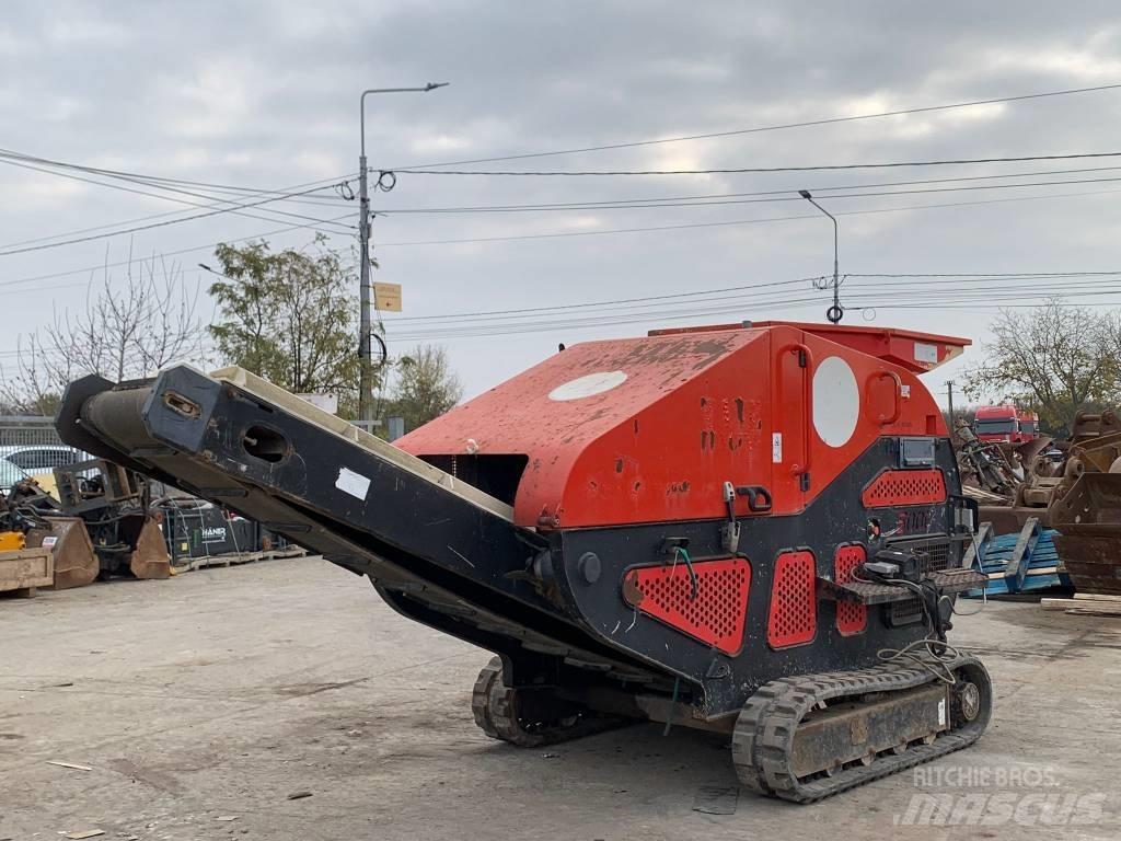 Red Rhino 5000 移動式壓碎機