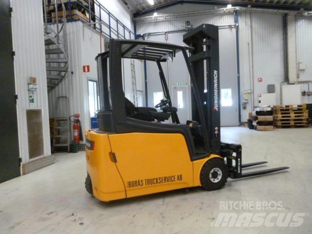 Jungheinrich EFG 216 電動堆高機