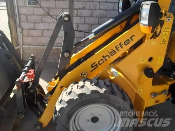 Schäffer 2428 SLT 滑移轉向裝載機