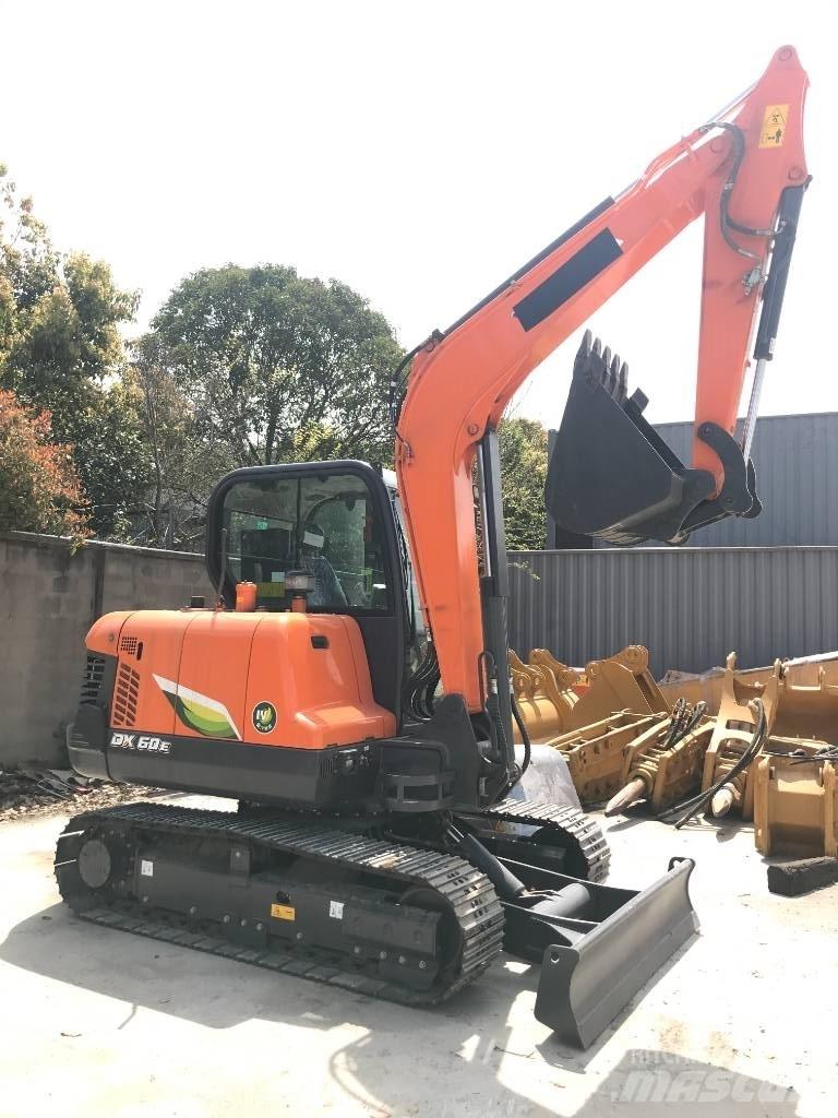 Doosan DX 60 履帶式 挖土機/掘鑿機/挖掘機