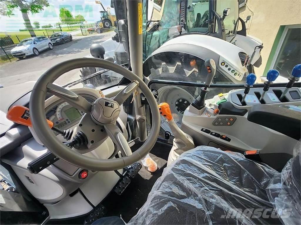 Deutz-Fahr 6125 曳引機