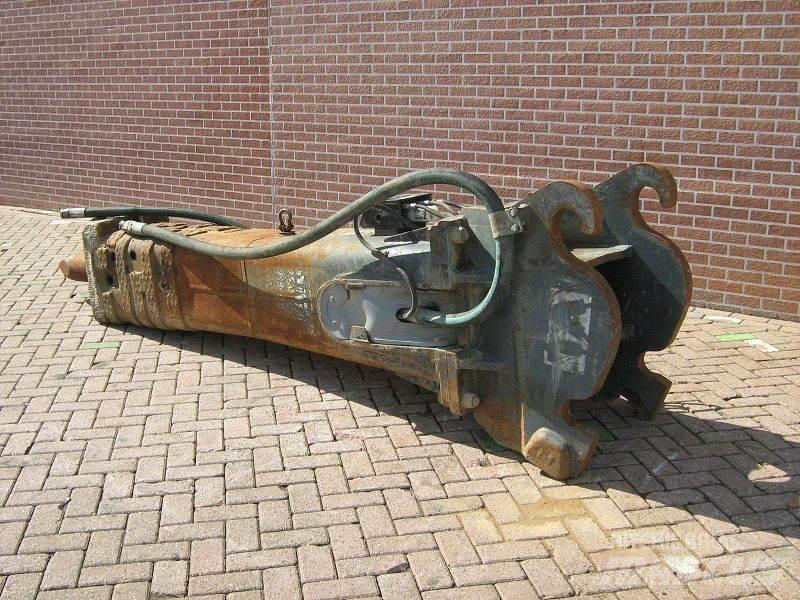 CAT H180ES 移動式壓碎機