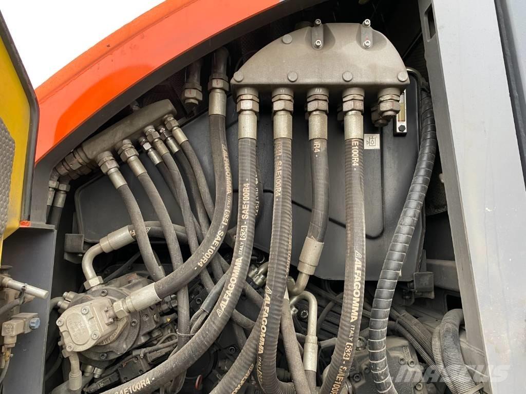 Bomag BMF 2500 S 瀝青攤舖機/鋪路機