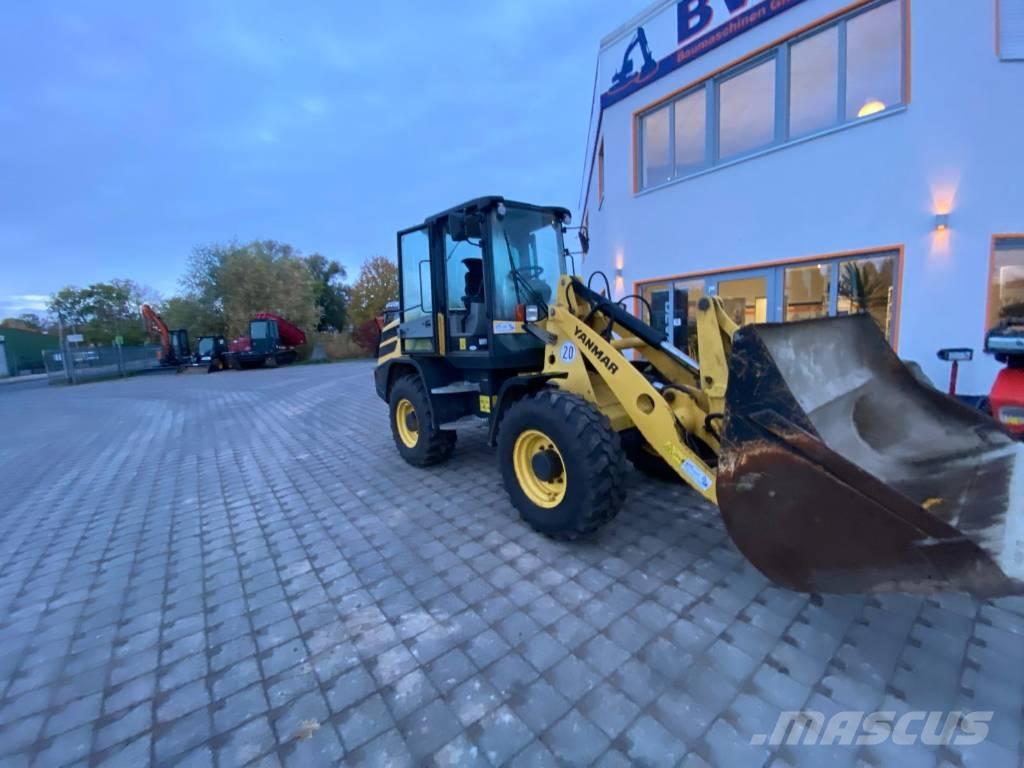 Yanmar V 100 輪胎式裝載機
