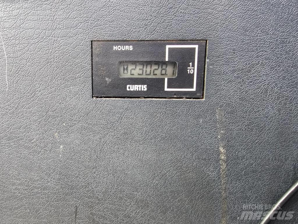 Hyundai Robex 300 LC 履帶式 挖土機/掘鑿機/挖掘機