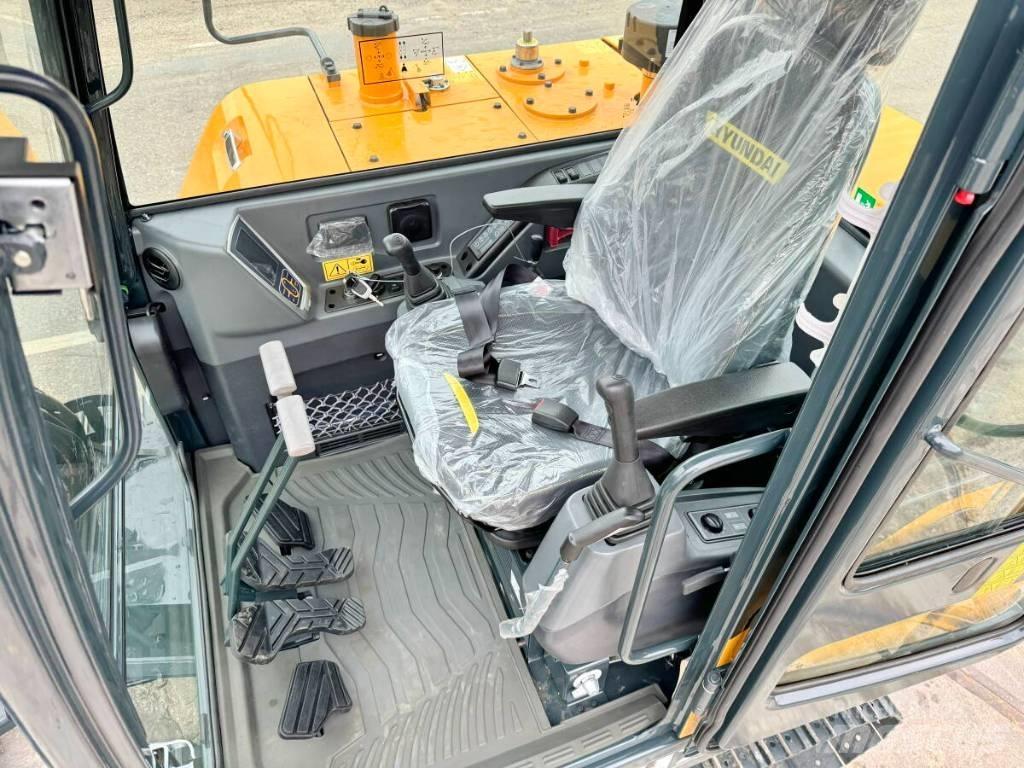 Hyundai HX 60 Pro 小型挖土機/掘鑿機<7t(小型挖掘機)