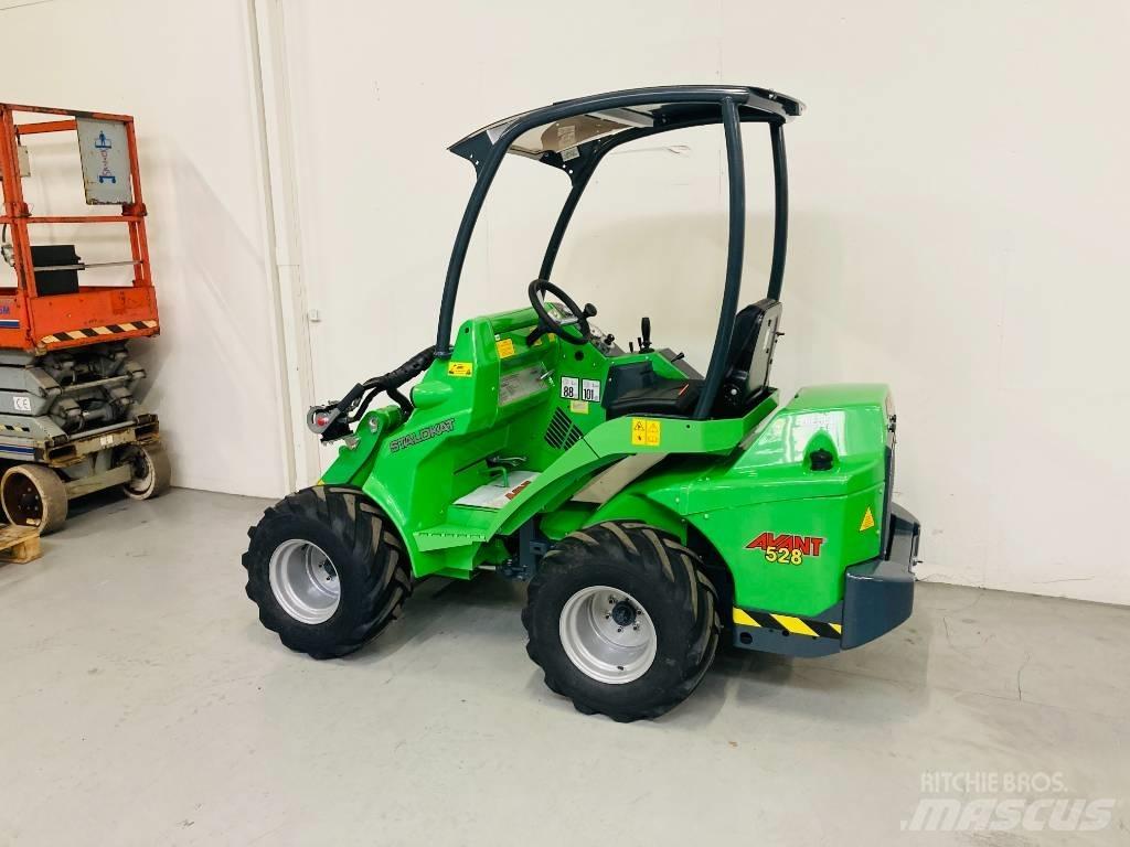 Avant 528 小型裝載機