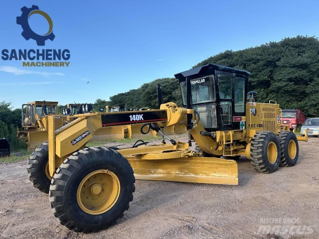 CAT 140 K 平土機