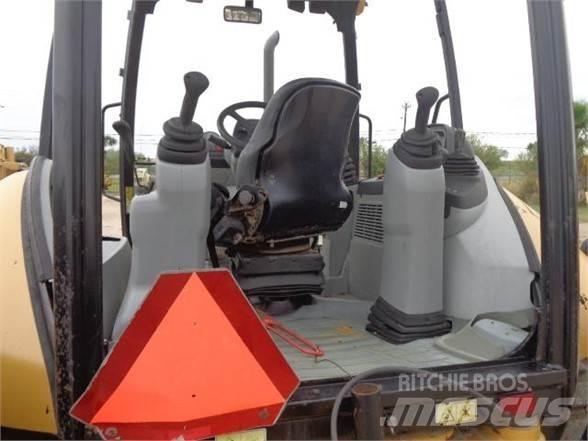 CAT 420F 反鏟裝載機