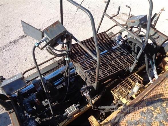 CAT AP-1000B 瀝青攤舖機/鋪路機