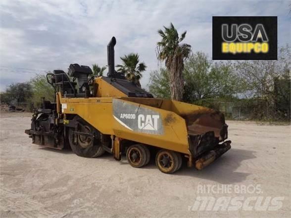 CAT AP-600D 瀝青攤舖機/鋪路機