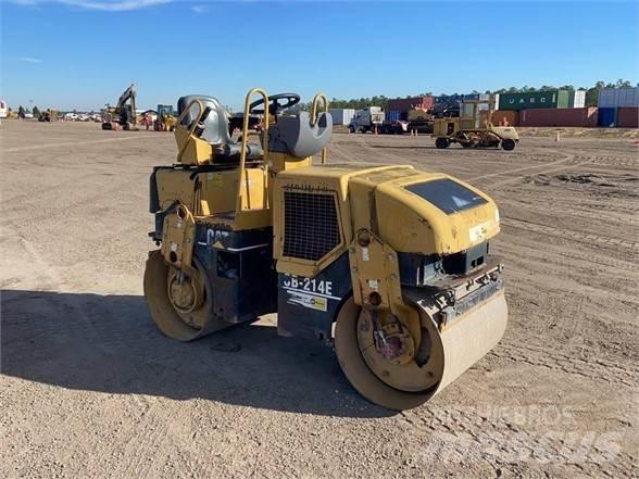 CAT CB-214E 單輪滾壓機