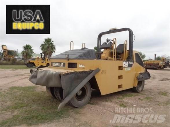 CAT PS-360C 膠輪滾壓機