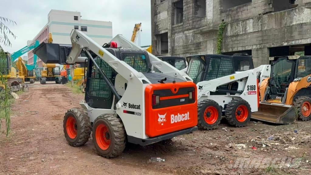 Bobcat S550 滑移轉向裝載機