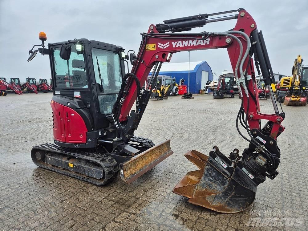Yanmar Vio 33 小型挖土機/掘鑿機<7t(小型挖掘機)