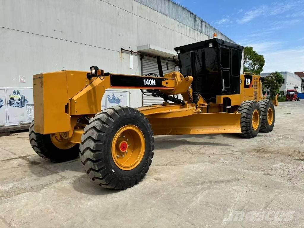 CAT 140H 平土機