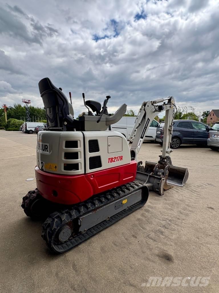 Takeuchi TB 217 R 小型挖土機/掘鑿機<7t(小型挖掘機)
