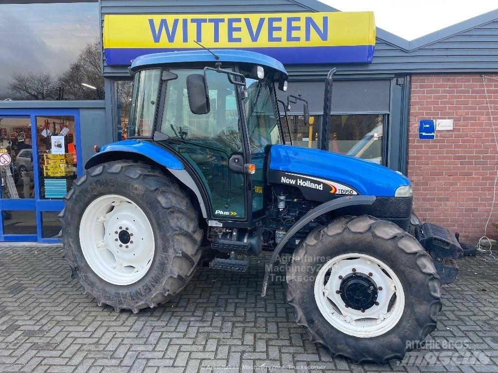 New Holland TD 95 D 曳引機