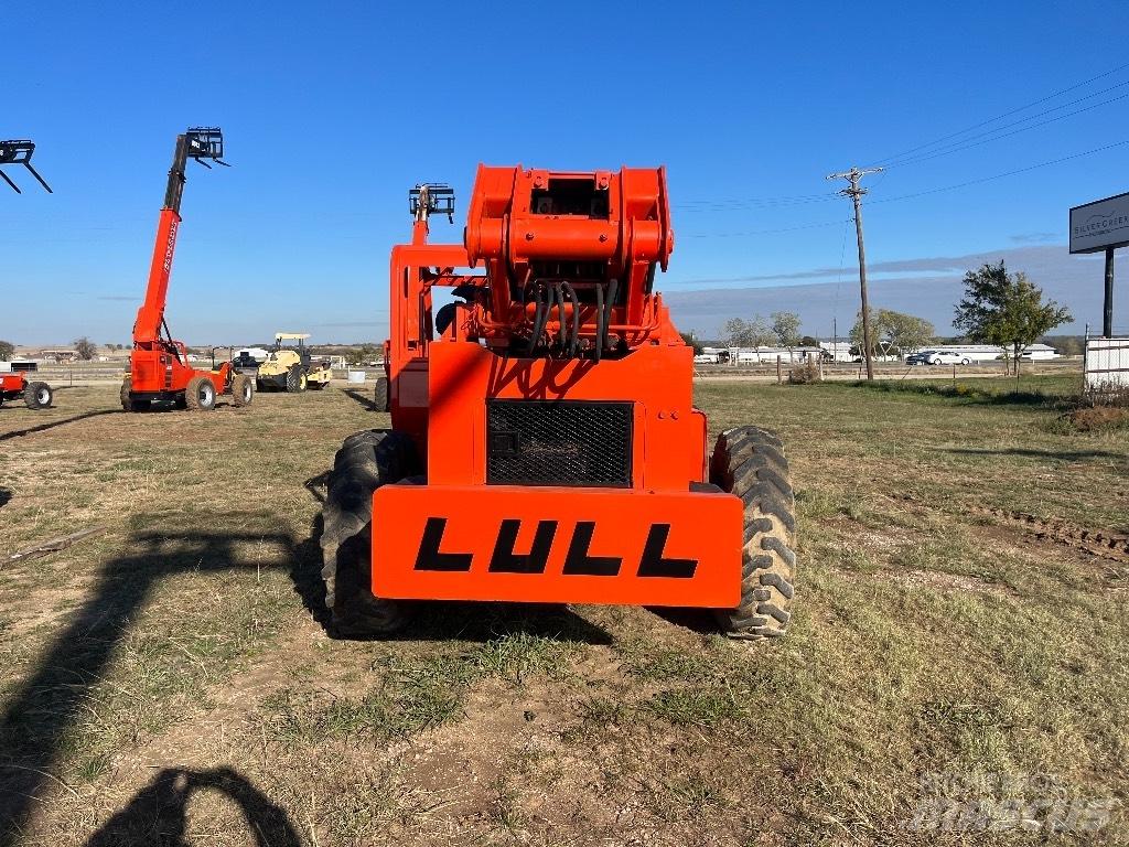 Lull 844C 伸縮臂操作車