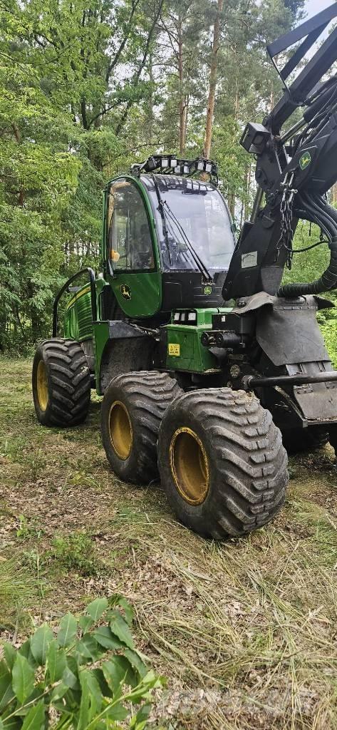 John Deere 1070e 收穫機