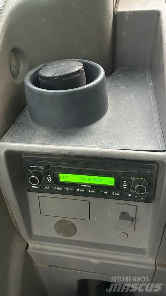 Volvo EW 140 C 旋轉式挖土機/掘鑿機/挖掘機