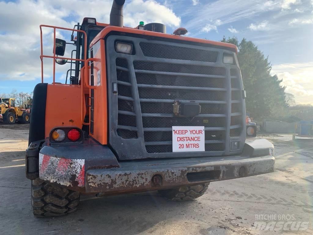 Doosan DL 450-5 輪胎式裝載機