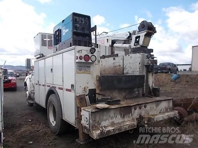 Ford 750 XLT 其他貨車