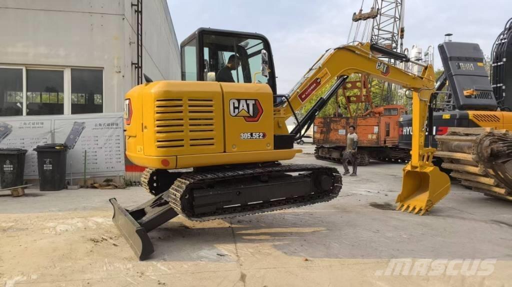 CAT 305.5E2 小型挖土機/掘鑿機<7t(小型挖掘機)