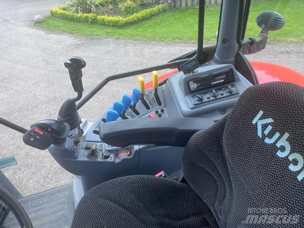 Kubota M 7132 曳引機