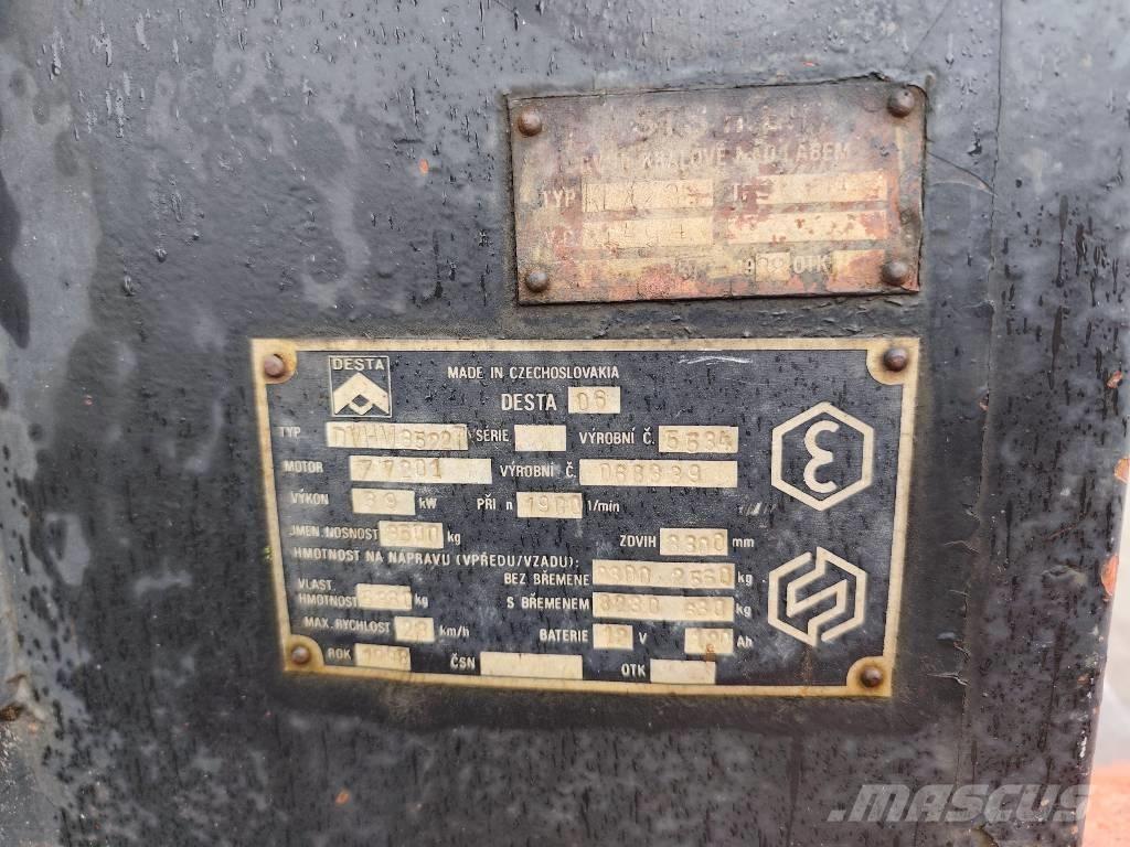 Desta DVHM 3522 柴油卡車