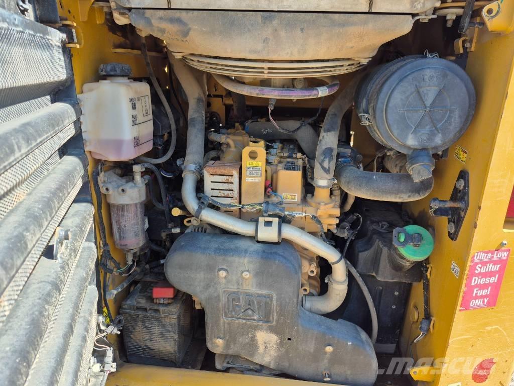 CAT 289 D 滑移轉向裝載機