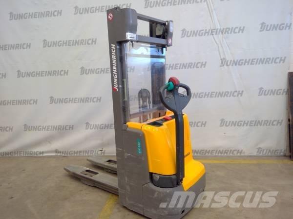 Jungheinrich EJC 112 行走控制式堆積機