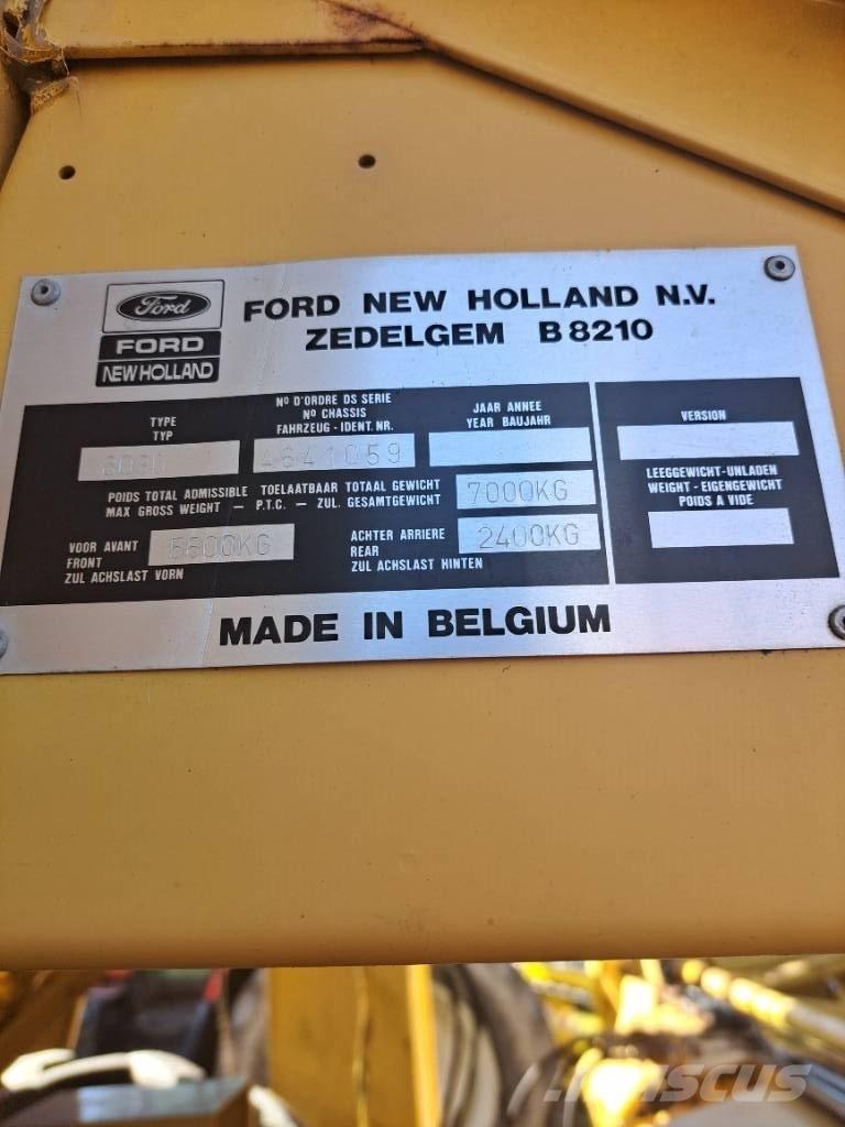 New Holland 8030 H 聯合收穫機