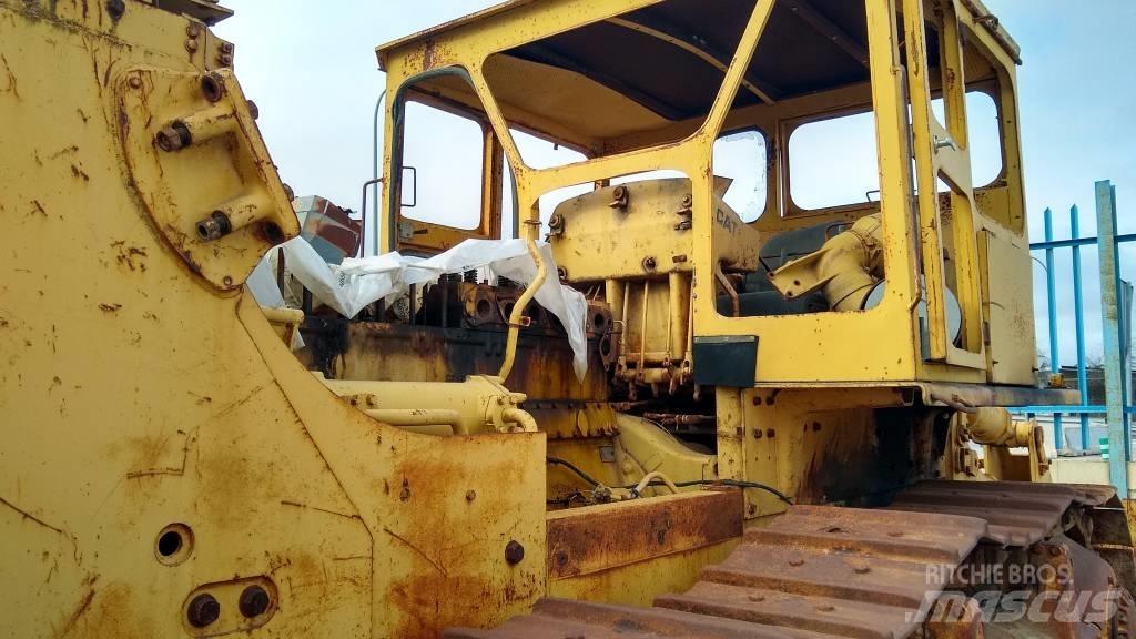 CAT D8K  (POR PIEZAS) 履帶推土機