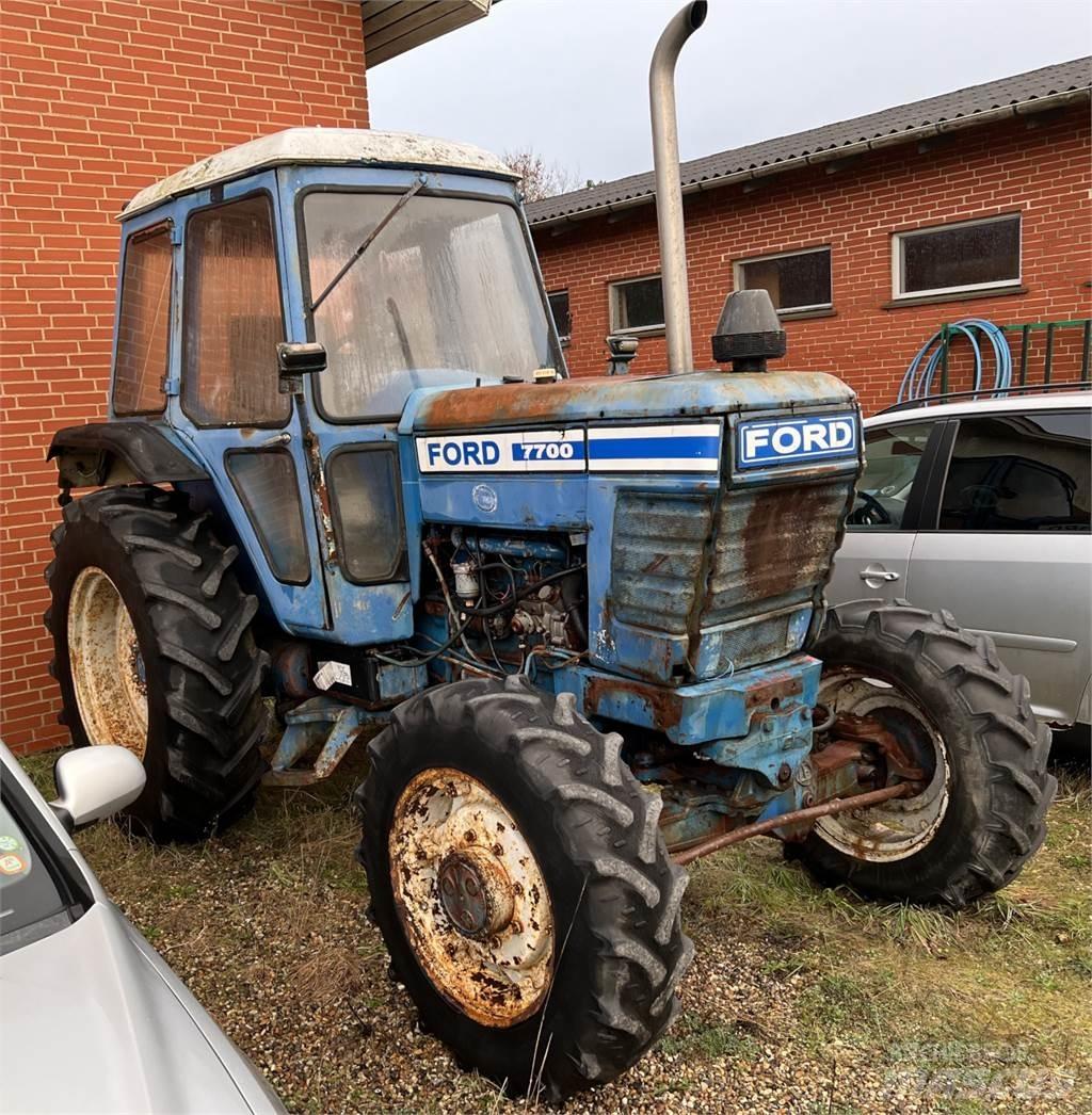 Ford 7700 曳引機