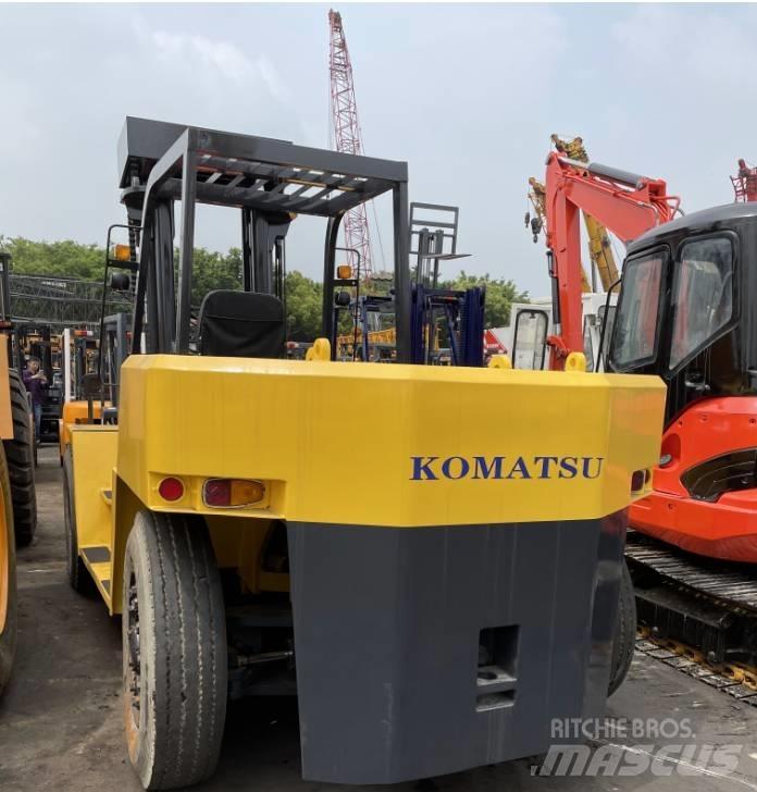 Komatsu 15 ton 柴油卡車