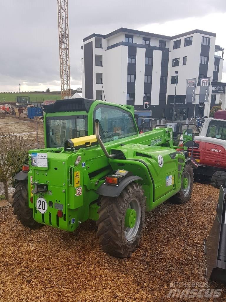 Merlo P 27.6 Plus 伸縮臂操作車