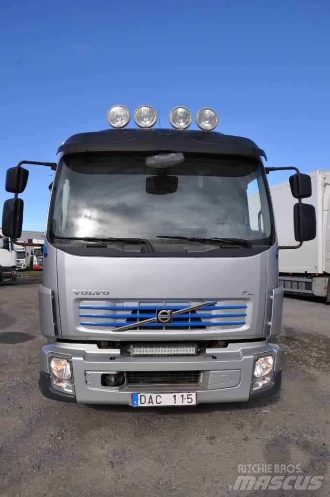 Volvo FL240 4X2 溫控卡車
