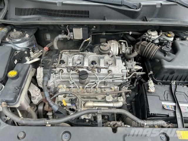 Toyota RAV-4 汽車