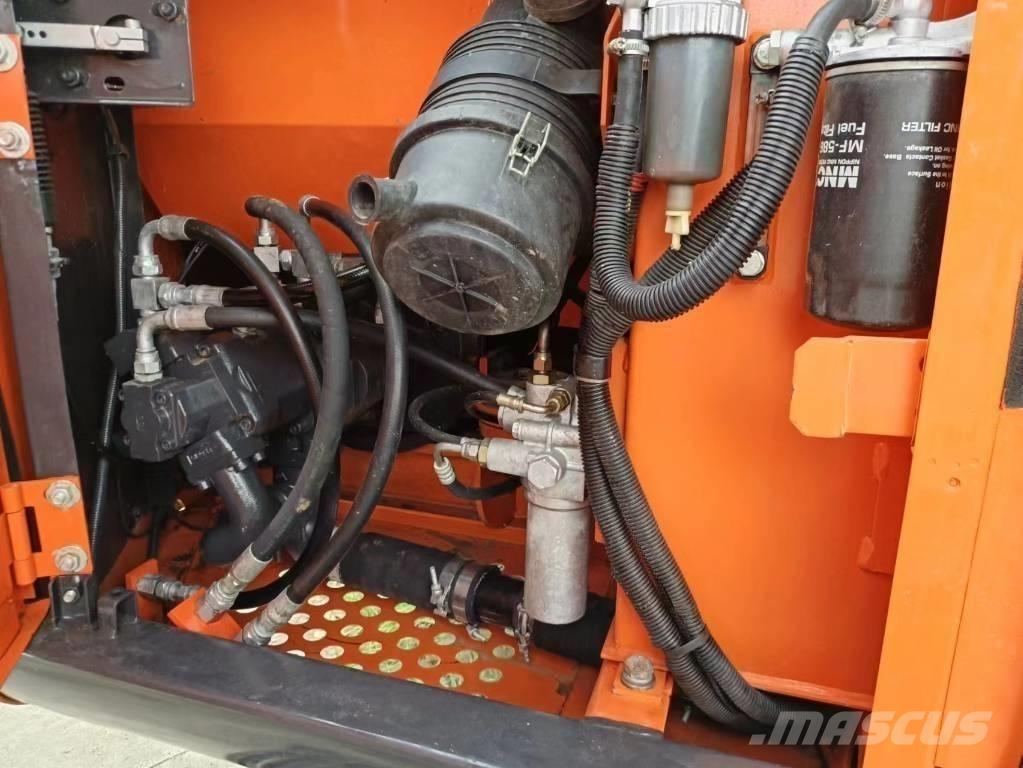 Hitachi ZX70 小型挖土機/掘鑿機<7t(小型挖掘機)