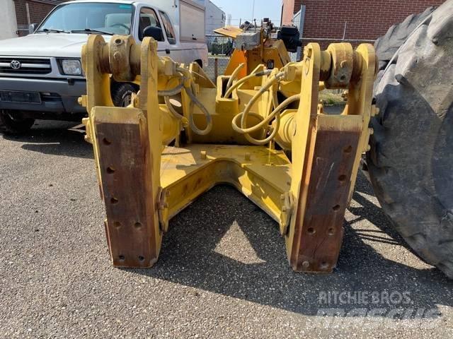 CAT D 8 R Ripper 其他組件