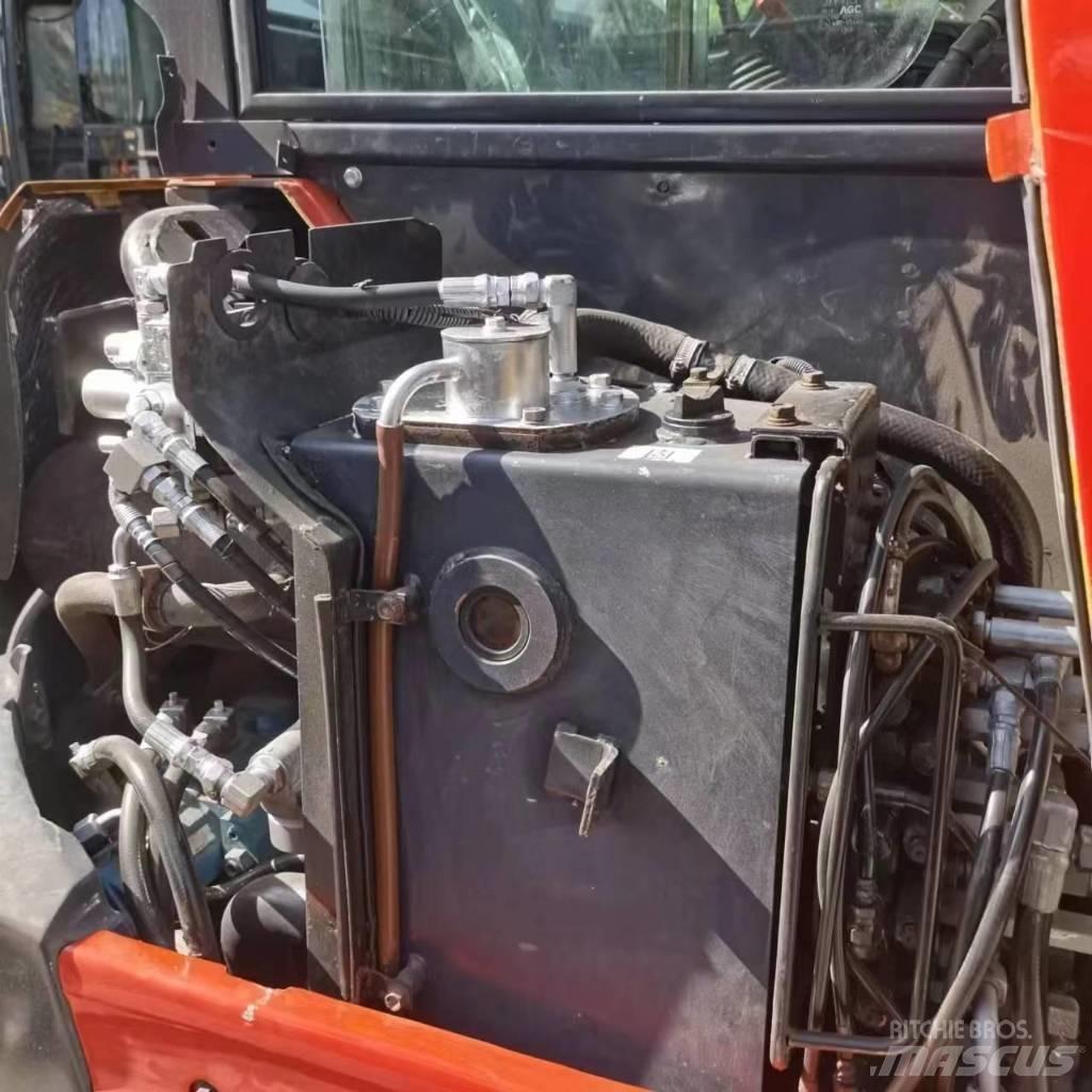 Kubota U35 小型挖土機/掘鑿機<7t(小型挖掘機)