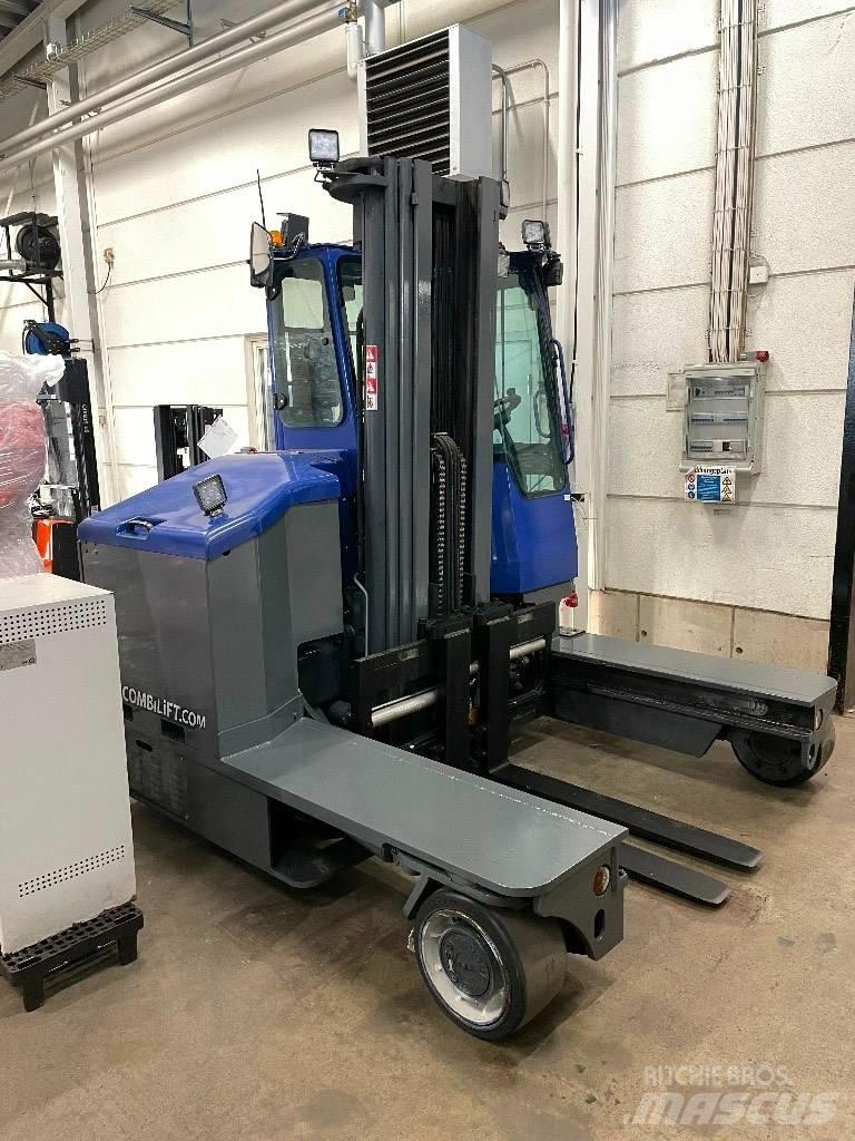 Combilift C4000ET 四向前伸式堆高機(叉車)