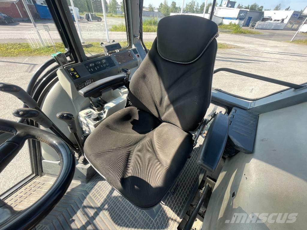 Valmet 6900 曳引機