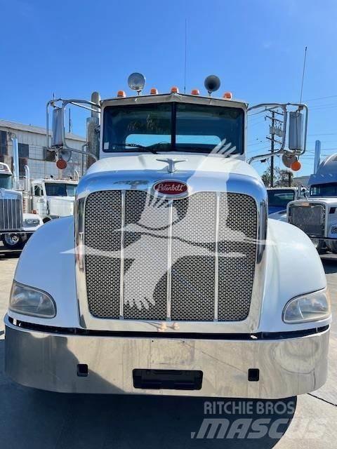 Peterbilt 384 曳引機組件