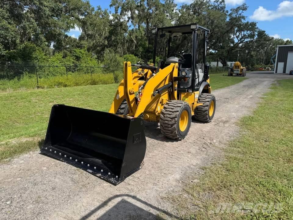 CAT 903 C2 輪胎式裝載機